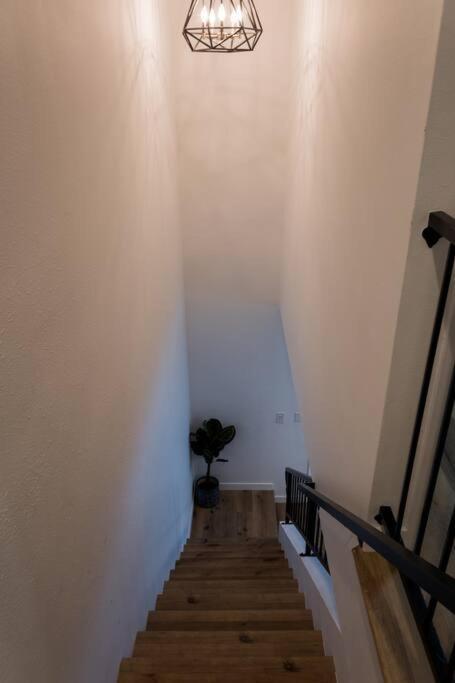 Stylish 2 Bed 1 And Half Bath Apartment Near Sofi Stadium, Lax, Forum อิงเกิลวูด ภายนอก รูปภาพ