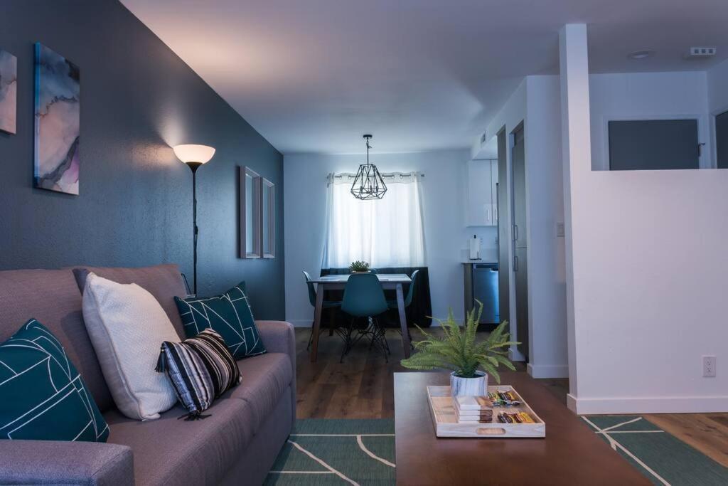 Stylish 2 Bed 1 And Half Bath Apartment Near Sofi Stadium, Lax, Forum อิงเกิลวูด ภายนอก รูปภาพ