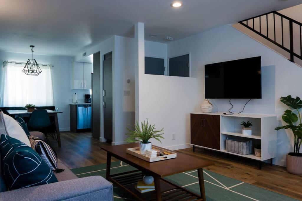 Stylish 2 Bed 1 And Half Bath Apartment Near Sofi Stadium, Lax, Forum อิงเกิลวูด ภายนอก รูปภาพ